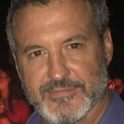 Evan Lurie 飾演 El Sid