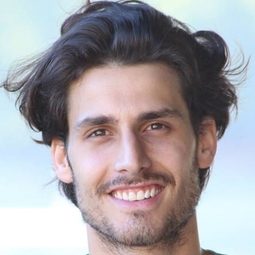 Jérémie De Nicola - 非常籃團演員 飾演Michel