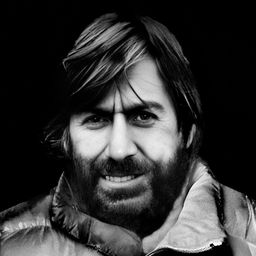 Lucien Bérardini 飾演 Doublure Lino Ventura