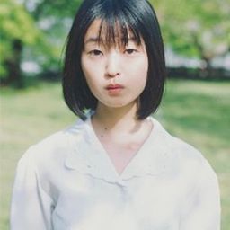 穂紫朋子 飾演 Sana Takaya
