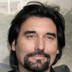 John Castellanos 飾演 Jack Barnett