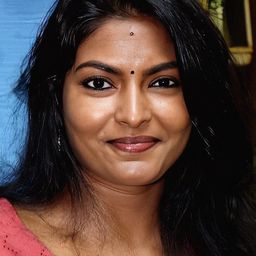 Subathra Robert 飾演 Vanithamani