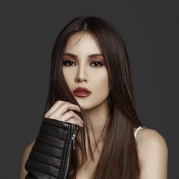 潔德·洛佩茲 飾演 Alabang Social Worker