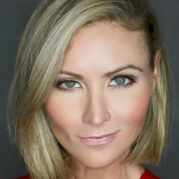 哈維蘭·史迪威 飾演 Vandala Doubloons / Avea Trotter / Ghost Girl (voice)