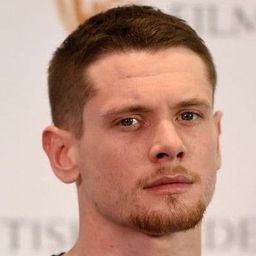 Jack Connell 飾演 Ralph