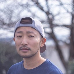 Masack 飾演 Drums / Percussion