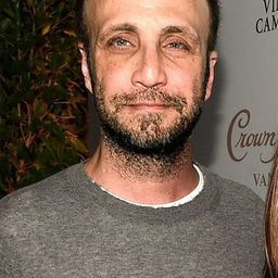 Larry Rudolph 飾演 Self