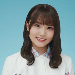 高瀬愛奈 - 3年目のデビュー演員 飾演Herself