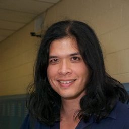 Wayne W. Johnson 飾演 Boxing Fan (uncredited)