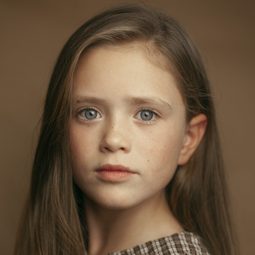 Emmy Nolan - 厲陰宅：最終聖事演員 飾演Young Judy Warren