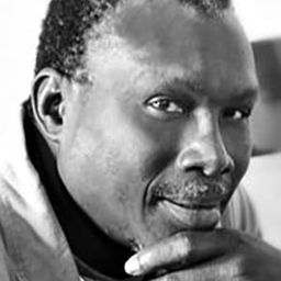 Mamadou Dioumé 飾演 Philippe Moreau