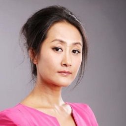 Wanting Liu 飾演 Xiaoqing