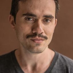 Guilherme Rodio - 宇宙戀曲演員 飾演Eduardo