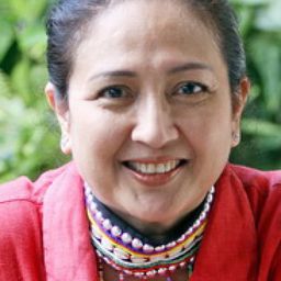 德薇·伊拉萬 飾演 Catarina