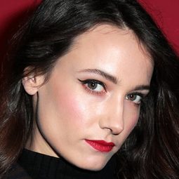 汀迪·珍 - 不甜馬丁娜演員 飾演Francisca