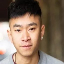 Civic Chung - 盜墓者羅拉演員 飾演Chinese Kid