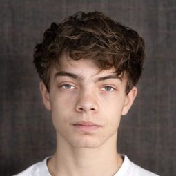 Diego Murgia - 錯愛的教育演員 飾演Tom