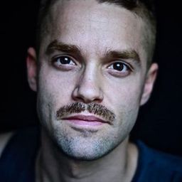 Max Befort - 班級郊遊演員 飾演Konstantin