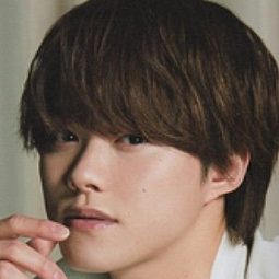 Kazuya Ohashi 飾演 Himself