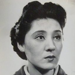 平井岐代子 飾演 Tsuruko Takahashi