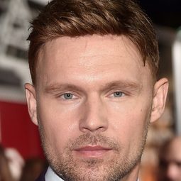 史葛希斯 - 灰影人演員 飾演