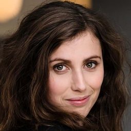 Katrine Greis-Rosenthal - 我們朝聖去吧演員 飾演Lisa