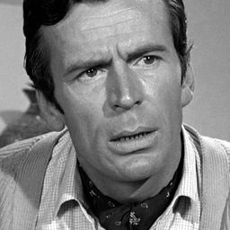 Hedger Wallace - Son of Dracula演員 飾演Vampire