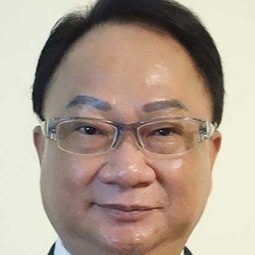 徐小明 飾演 Prof. Chen Chang Ching