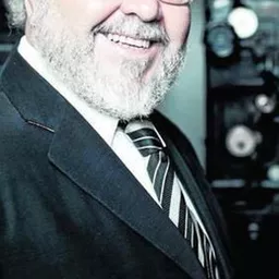 Julio Fernández - 我要做籃神演員 飾演Fabián