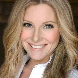 Chantal Quesnel 飾演 Michelle Ashley