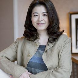 Eri Shida 飾演 Yoko Takahara