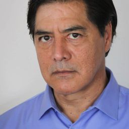 Ciro Suarez 飾演 Farmer