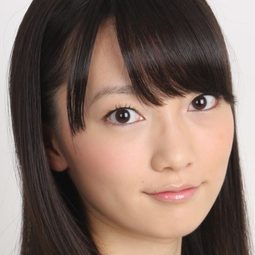 藤田 茜 飾演 Comoli Harcourt (voice)