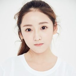 丁一一Cotton 飾演 Mo Mo