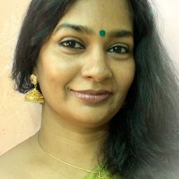 Aadhira Pandilakshmi 飾演 Lakshmi Murugapandi