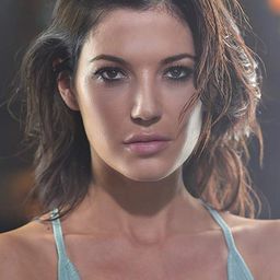 Eva Hamilton 飾演 Ana