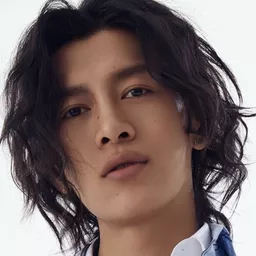 李九霄 飾演 