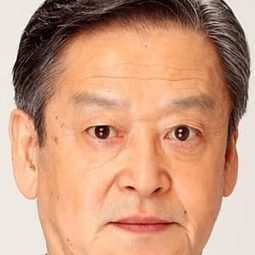 Tetsuo Morishita 飾演 Detective