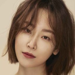 徐玄振 飾演 Su-jin