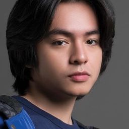 Angga Aldi Yunanda 飾演 Ucup