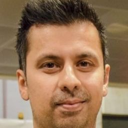 Assad Siddique 飾演 Faizal