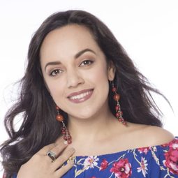 Ximena de Anda 飾演 Huevo de Codorniz (voice)