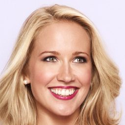 安娜·坎普 飾演 Jessica Bowden