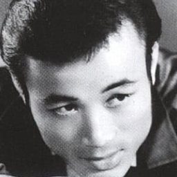 歐威 飾演 Pei Gang