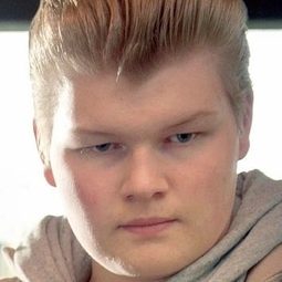 Till Valentin Winter - 計程車演員 飾演Computer Nerd