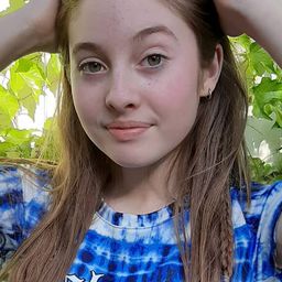 胡莉葉塔·古里奧 飾演 Agostina