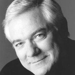 Michel Dumont 飾演 Gilbert Tanguay