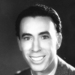 George Chandler - A Star Is Born演員 飾演Deliveryman (uncredited)