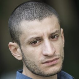 文森佐·內摩拉托 飾演 Giovanni Marucci