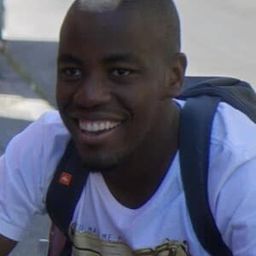 Mohamed Ali Mohamed Abdallah 飾演 Le blond